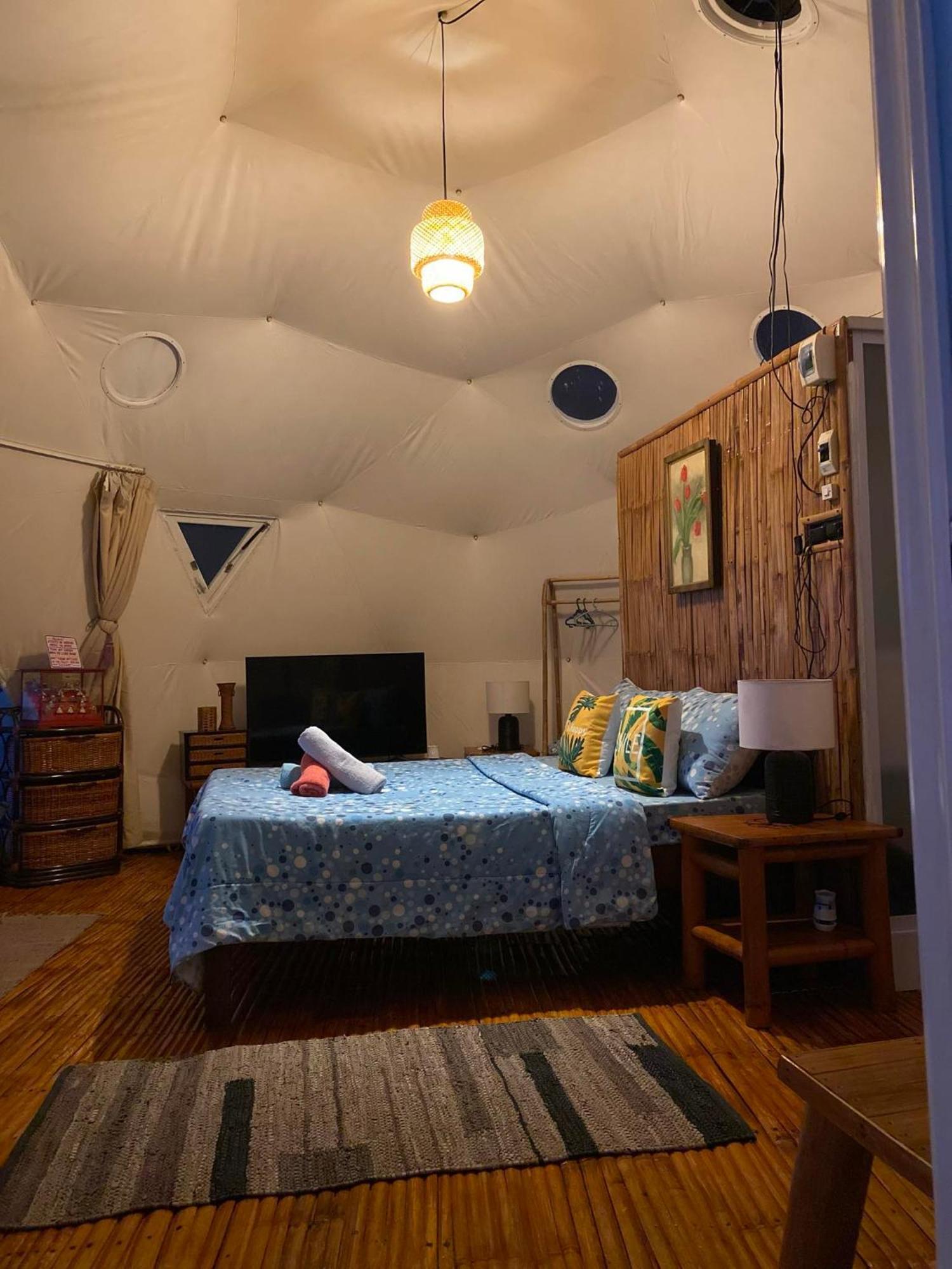 Glamping Dome Dauin Beach + Dive Resort Exterior foto